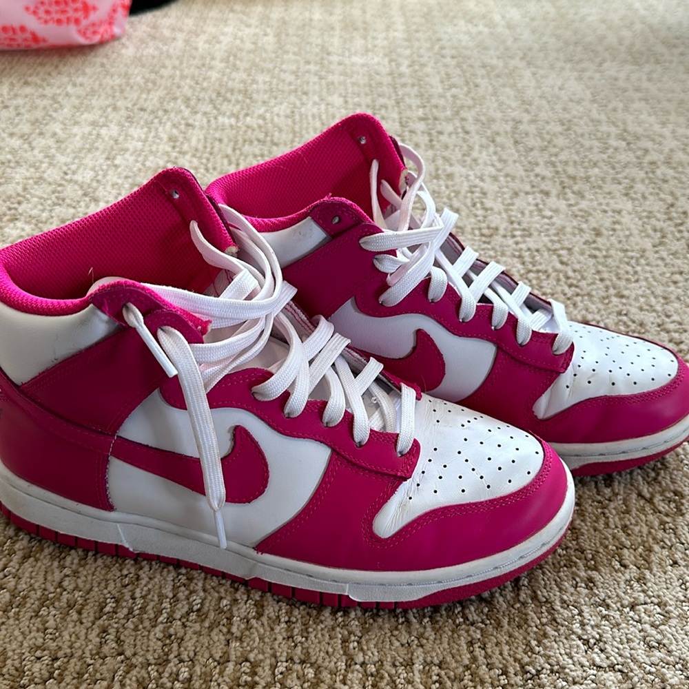 Hot pink Nike Dunks